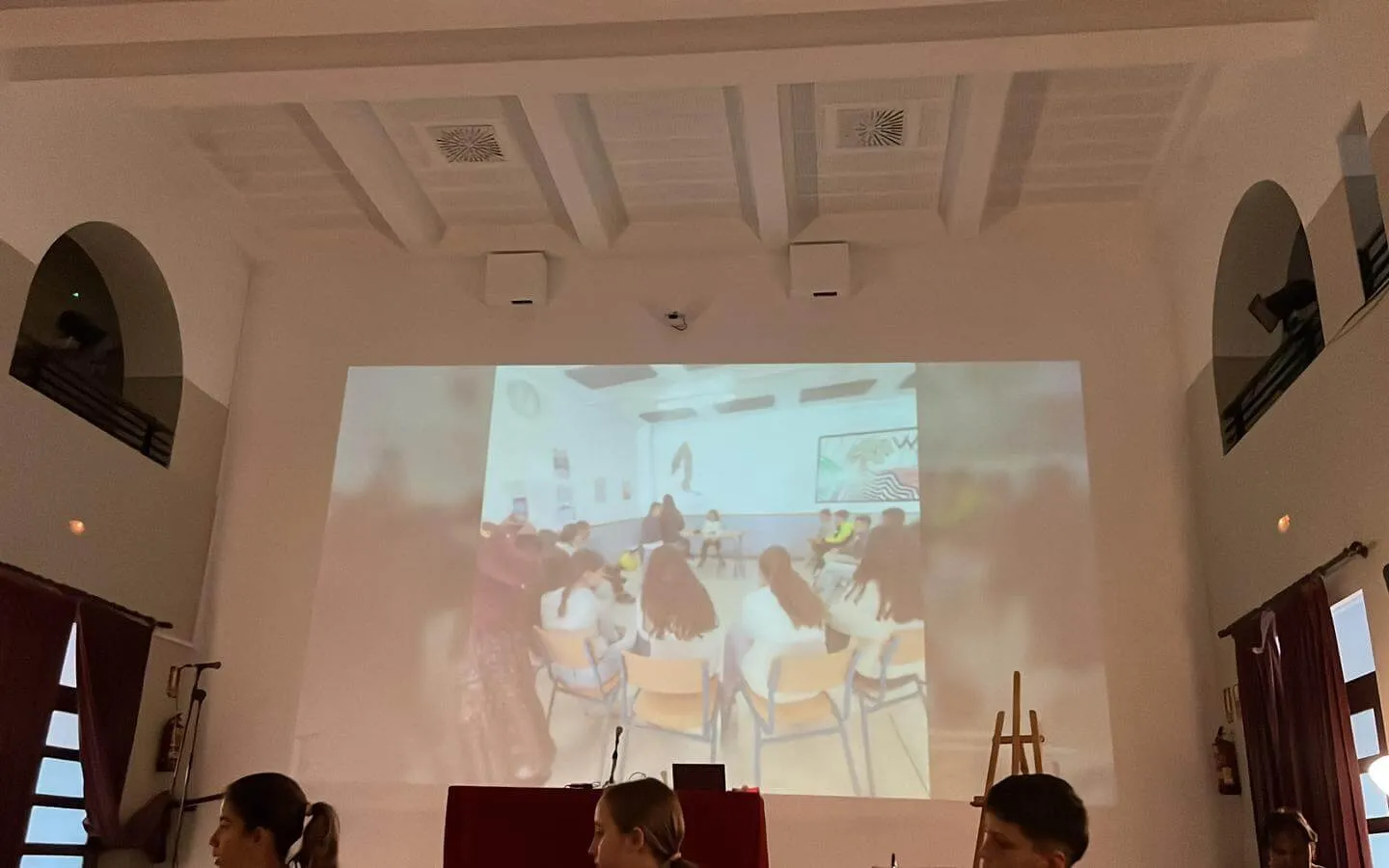children in coexistence sharing ideas